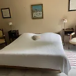 Le Petit Paradis Frühstückspension 3*