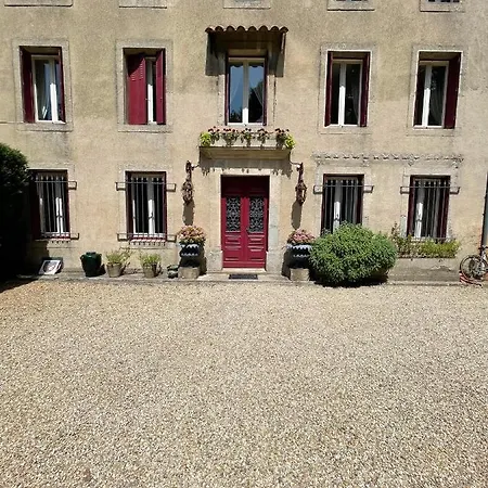 ベッド・アンド・ブレックファスト Le Petit Paradis