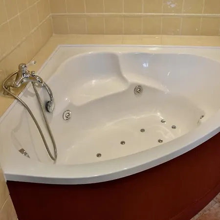 Le Petit Paradis ベッド・アンド・ブレックファスト 3*