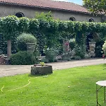 לינה וארוחת בוקר Le Petit Paradis 3*